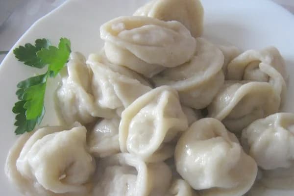 Pelmeni / Пельмени / Ab dem 02.04.2026 Verfügbar.