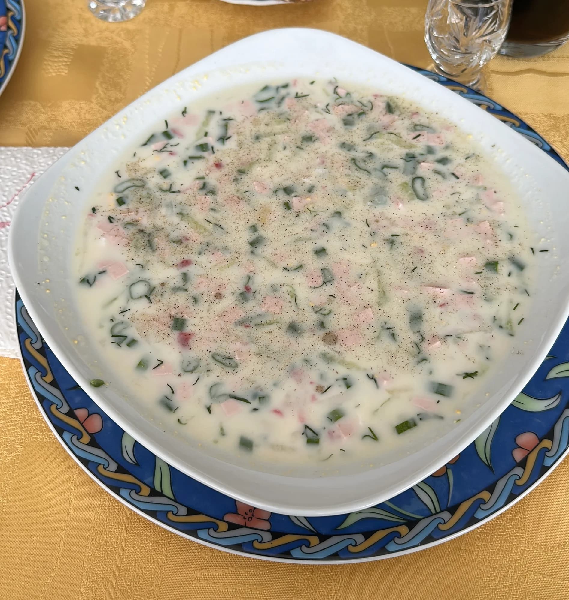 Okroschka Frühlingsuppe